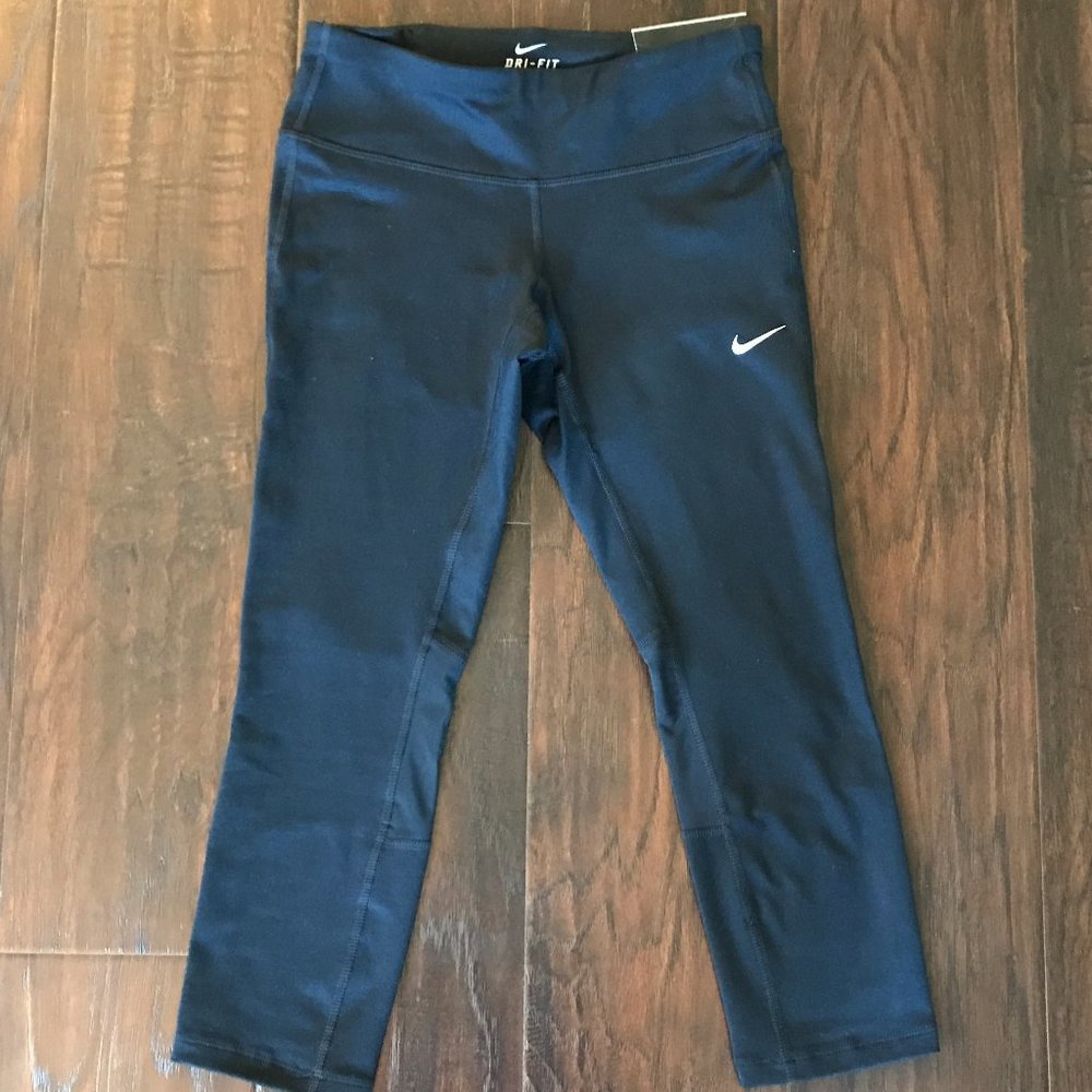 Nike Epic Run Tight Fit Cropped Leggings
